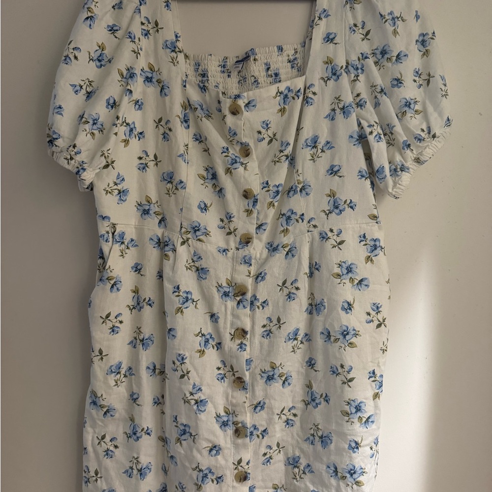 Old Navy Blue Floral Button-Down Blouse